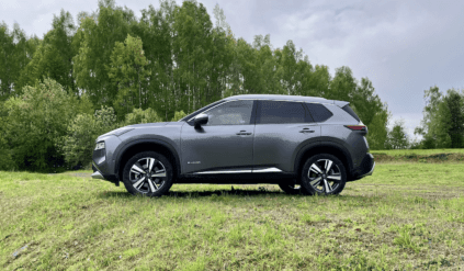 Nowy Nissan X-Trail. Pomiędzy elektrykiem a spalinówką
