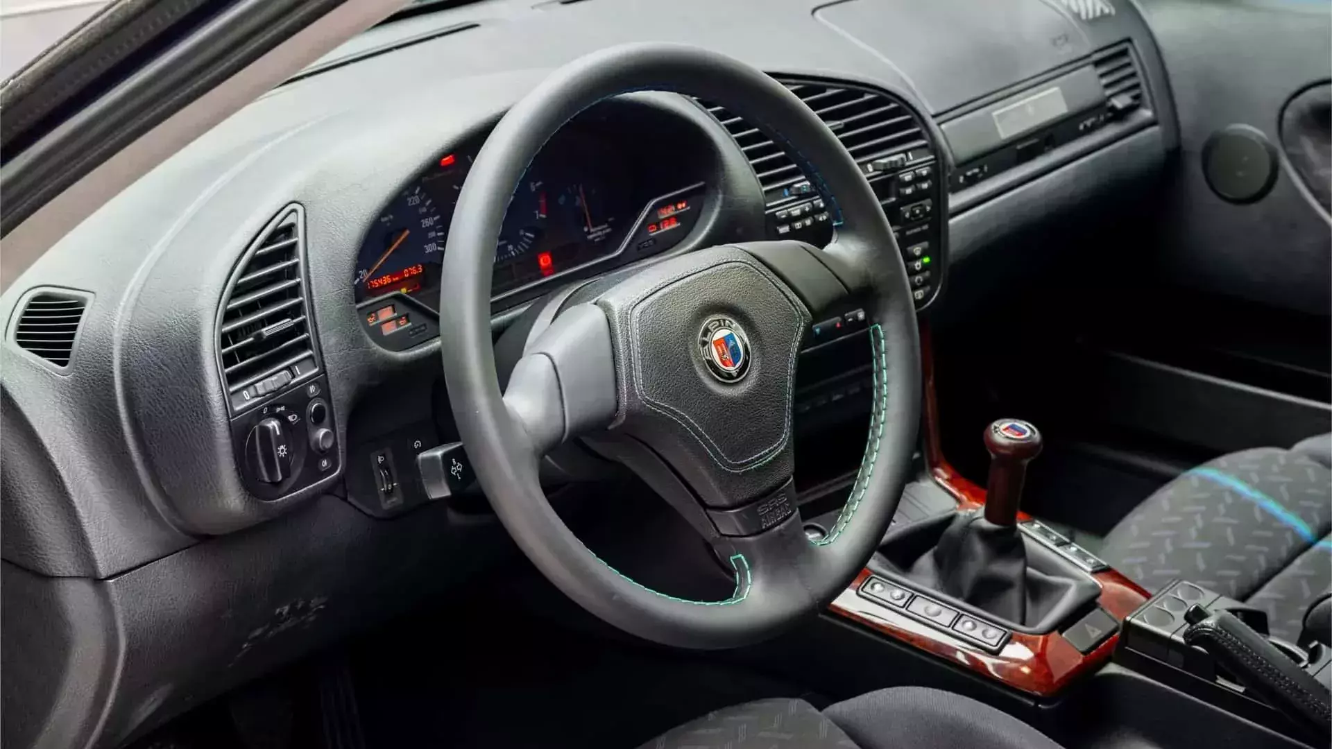 bmw-1996-alpina-b3-3.2-touring