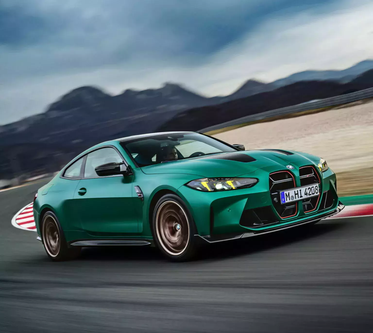 bmw-m4-cs-na-nordschleife