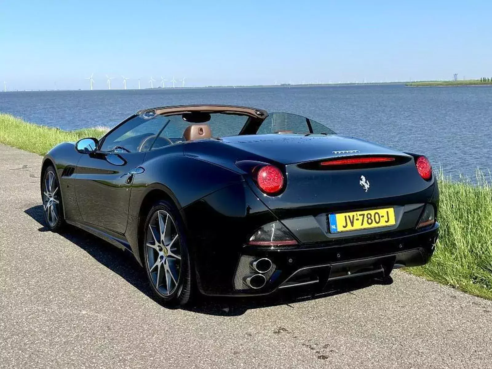 najtansze-uzywane-ferrari