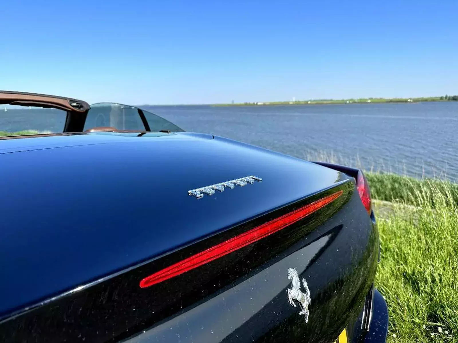 najtansze-uzywane-ferrari