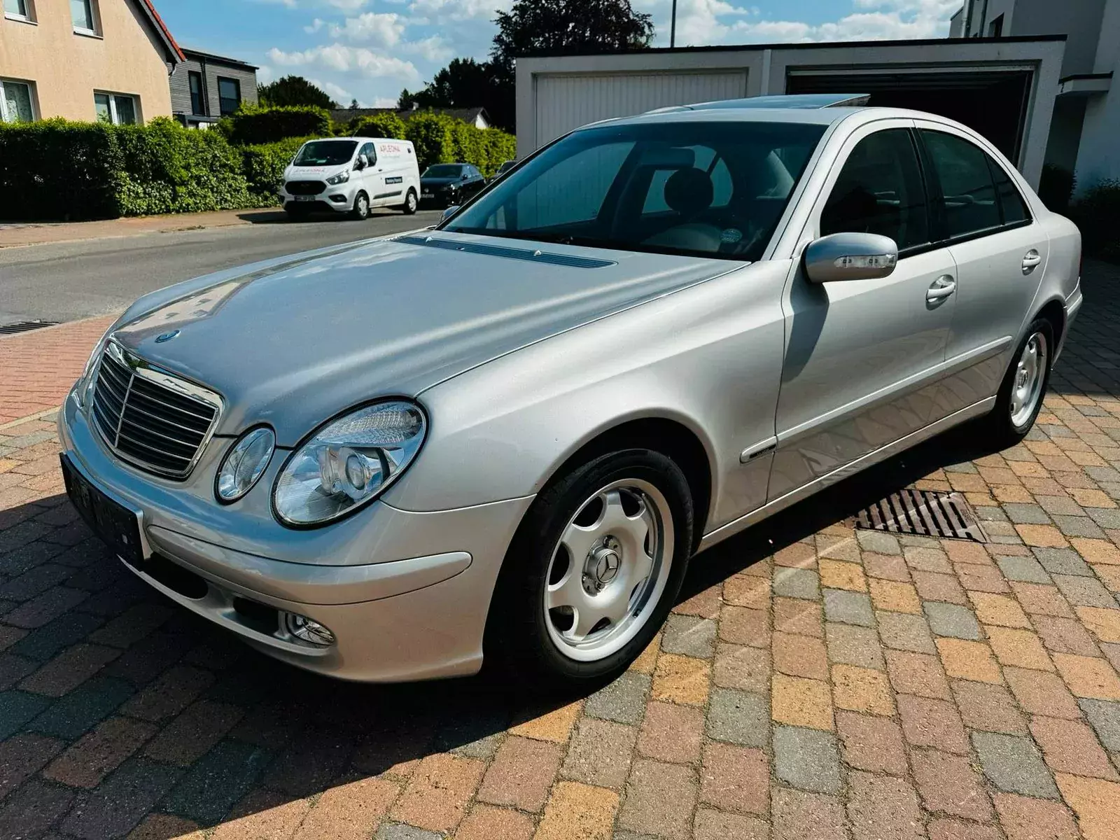 niezniszczalny-mercedes-e-w211
