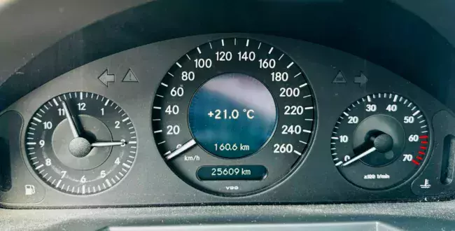 niezniszczalny-mercedes-e-w211