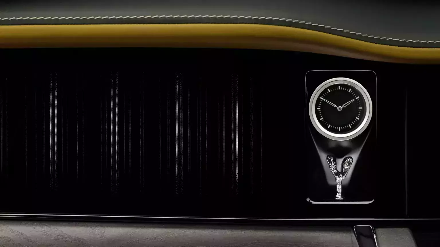 nowy-suv-rolls-royce-cullinan