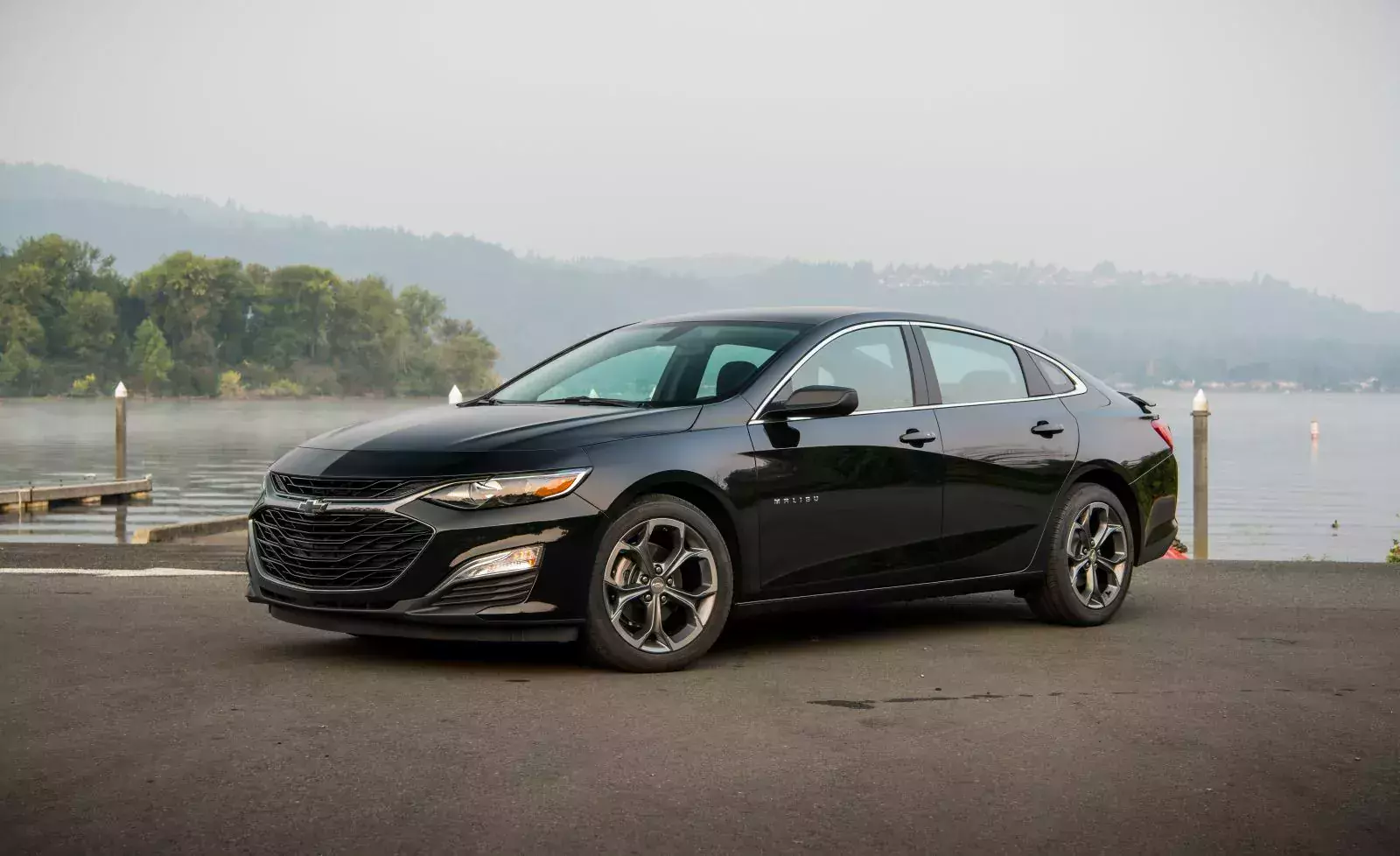 sedan-chevrolet-malibu