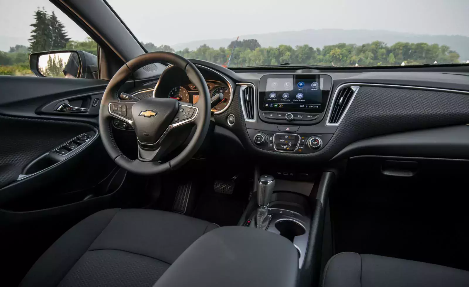 sedan-chevrolet-malibu