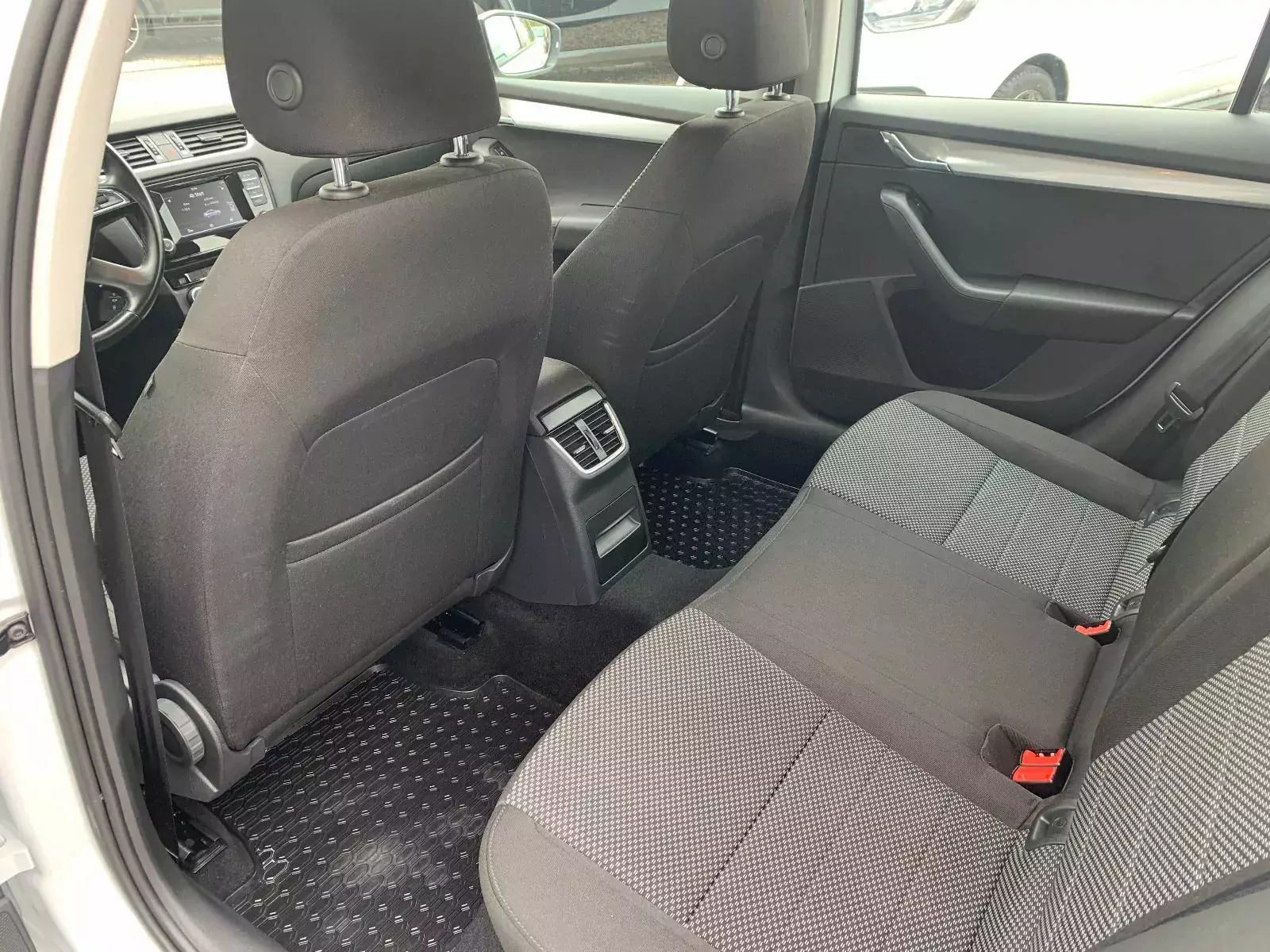 skoda-octavia-16-tdi-uzywane