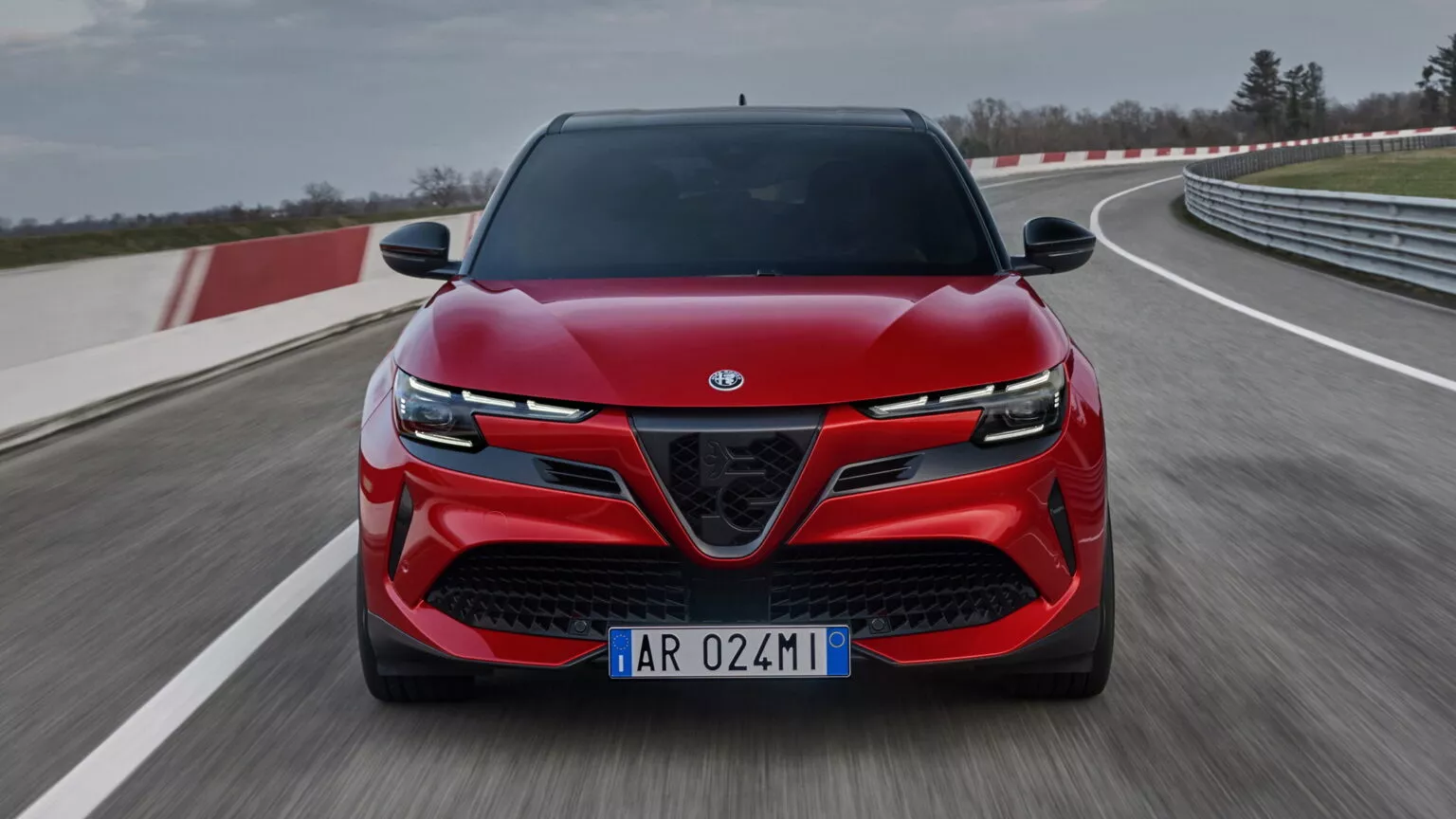 suv-alfa-romeo-junior