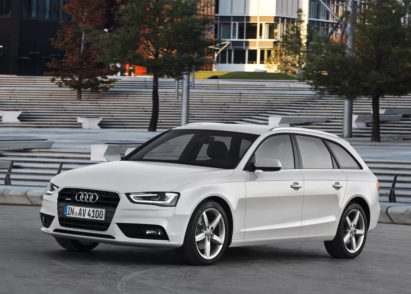 Audi A4 Avant 2013