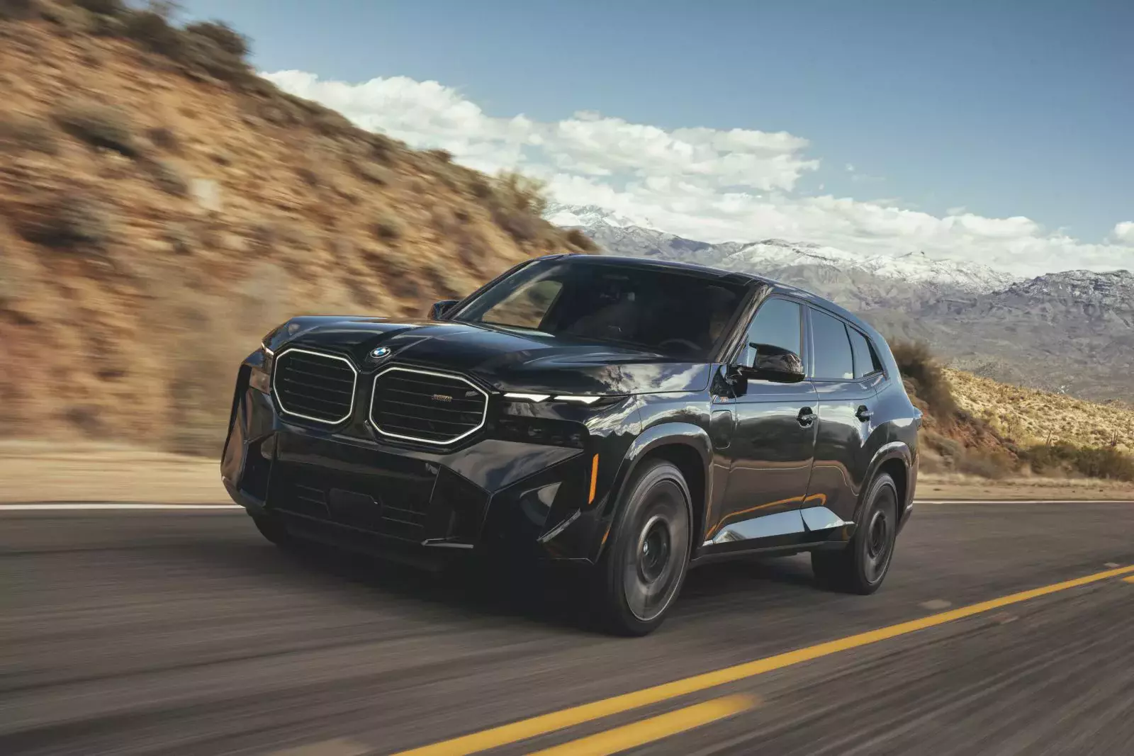 BMW_XM_2023