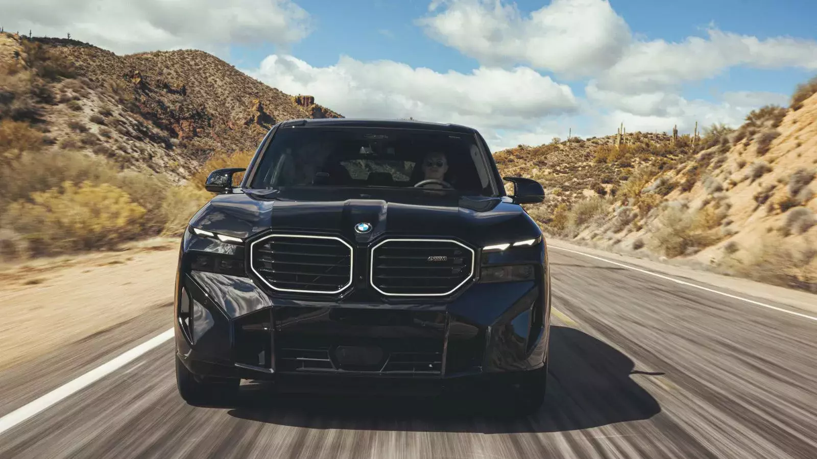 BMW_XM_2023
