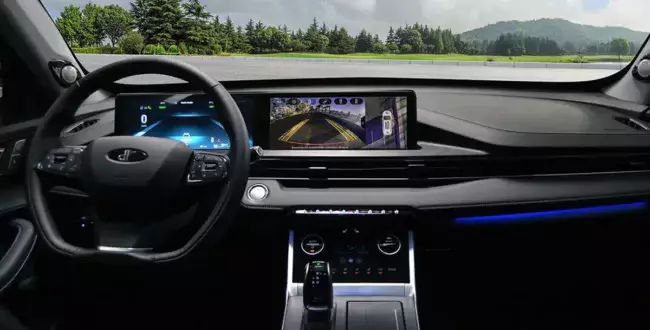 SUV DR 6 PHEV 2024 widok wnętrza