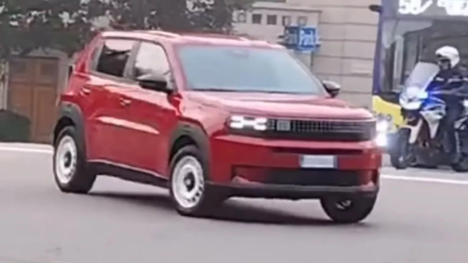 Fiat-Grande-Panda-19-1536x864
