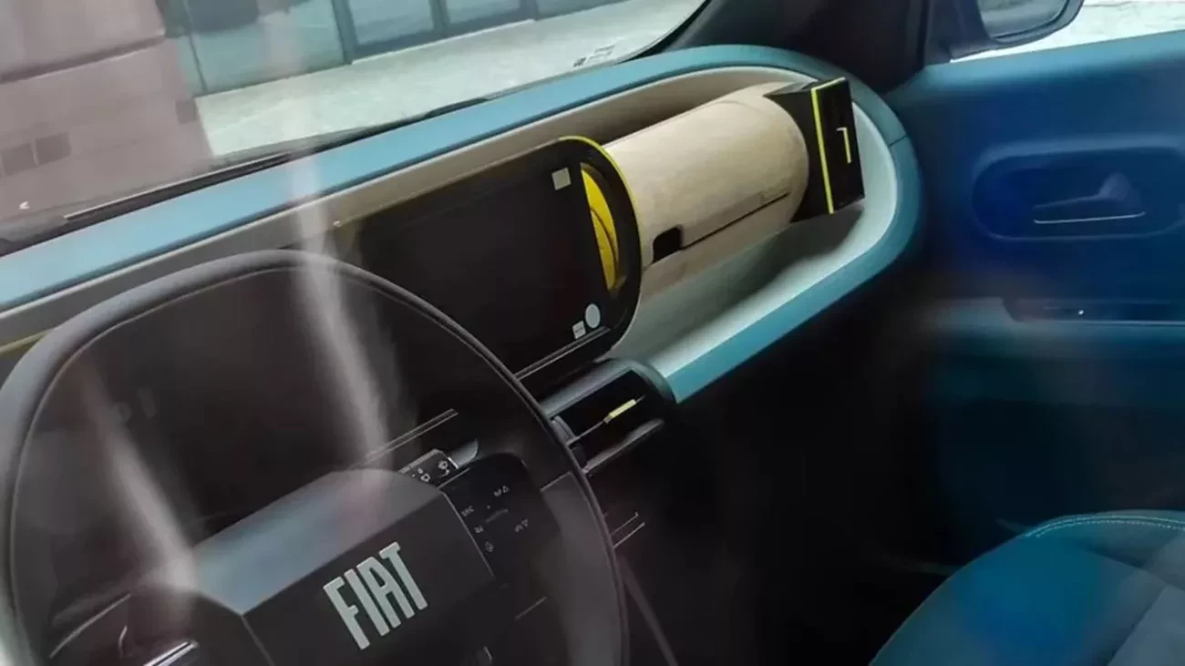 SUV Fiat Grande Panda wnętrze