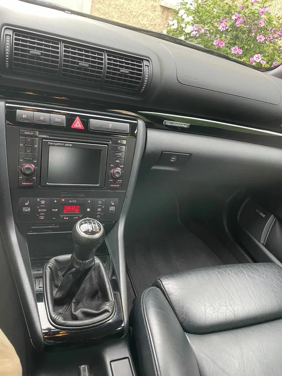 audi-rs4-avant-z-2001-roku