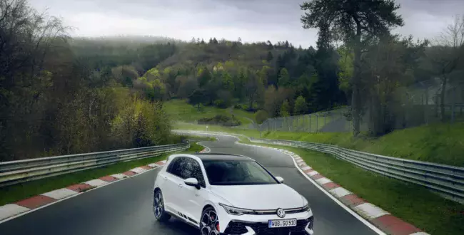 Nowy Golf GTI na 50-lecie kultowego hatchbacka
