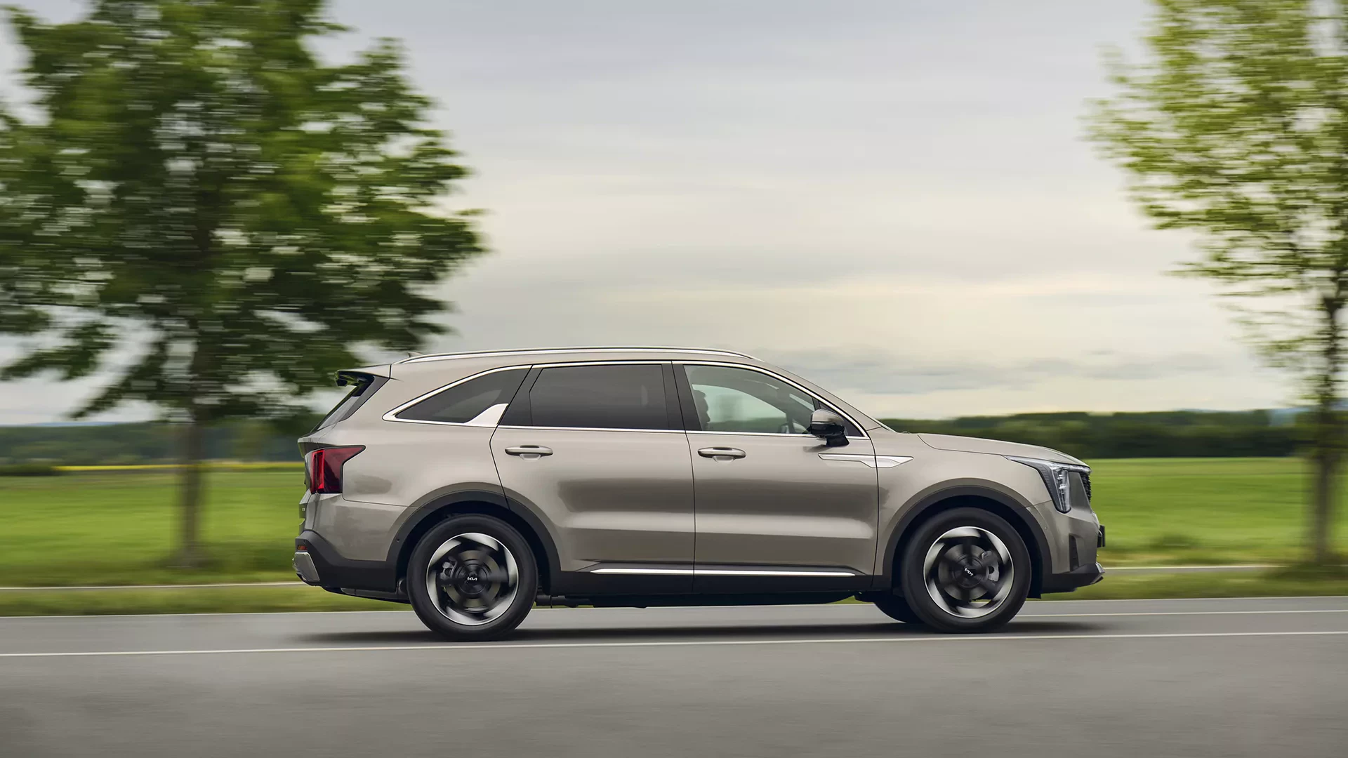 kia-sorento-gtline-interior-digital-1920x1080-001