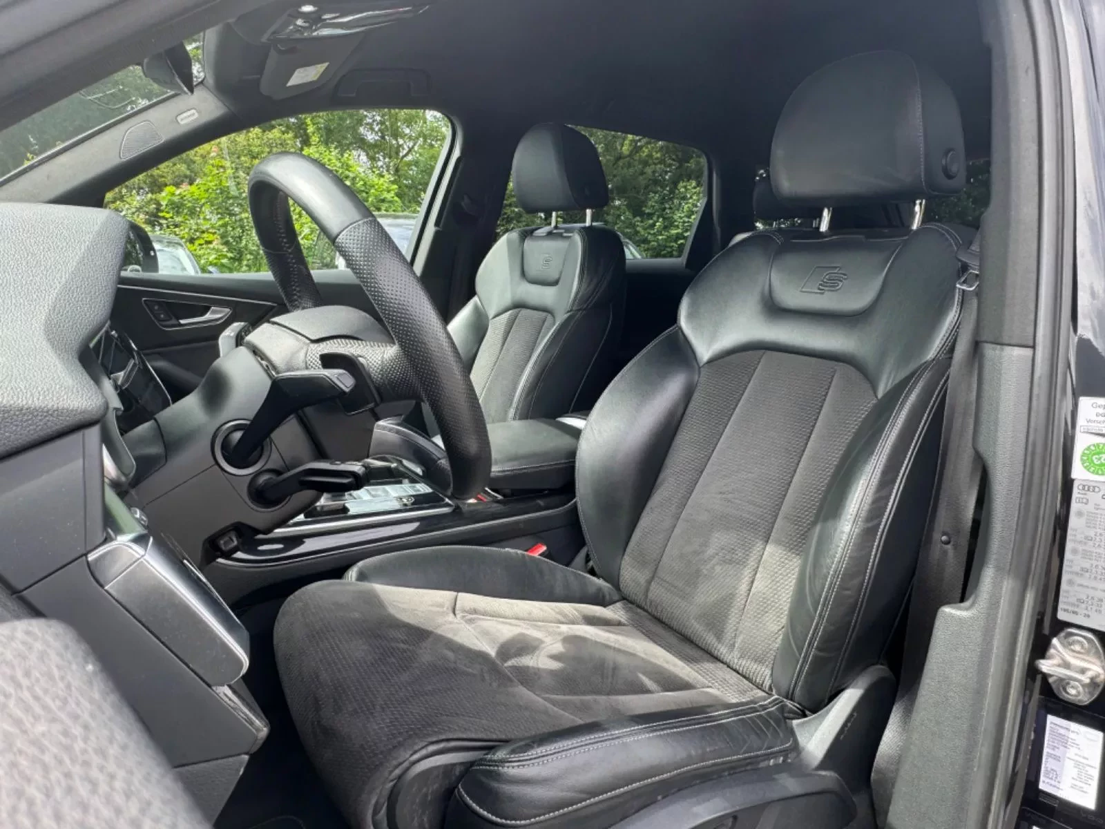 luksusowy-flagowy-suv-audi-q7