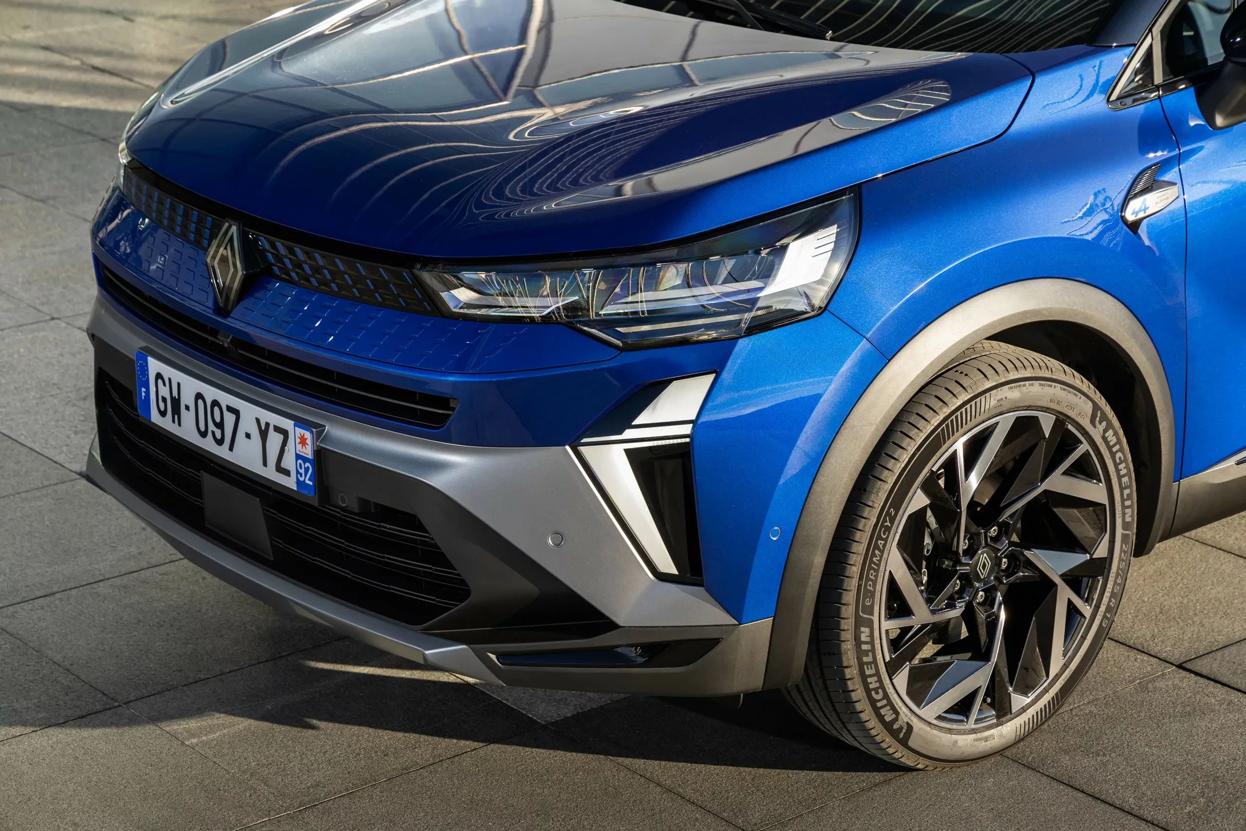 nowy-francuski-suv-renault-captur