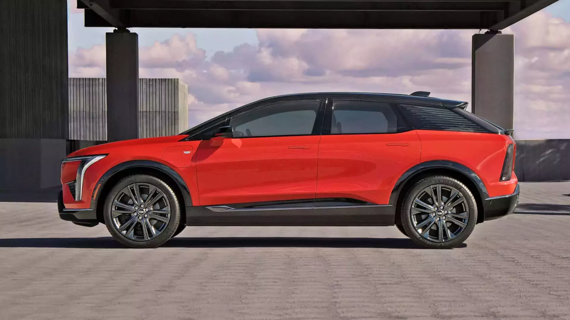 nowy-suv-cadillac-optiq