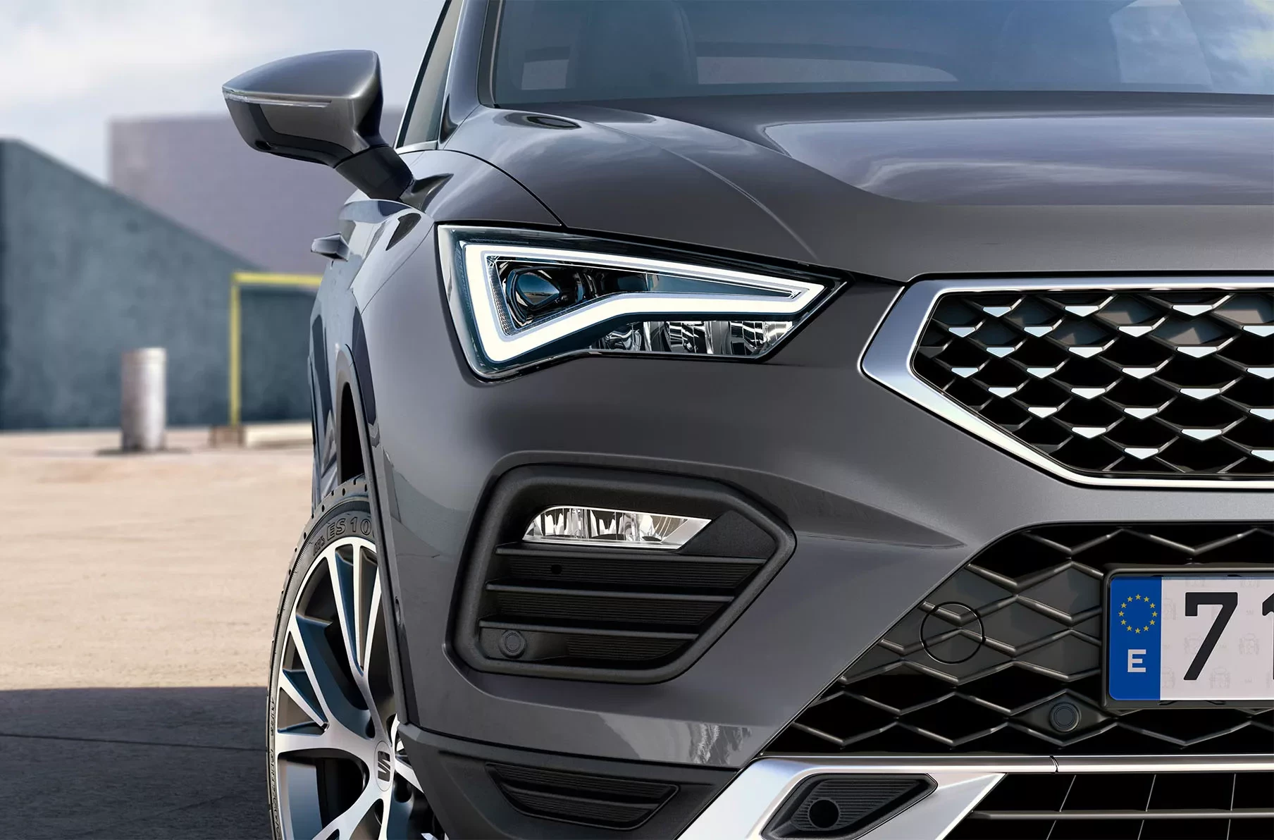 Seat Ateca in Graphite Grey Colour with front leds headlines