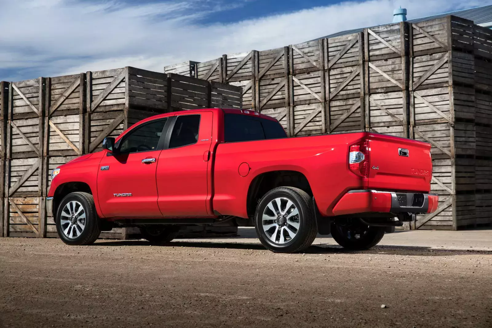 toyota-tundra-duzy-przebieg