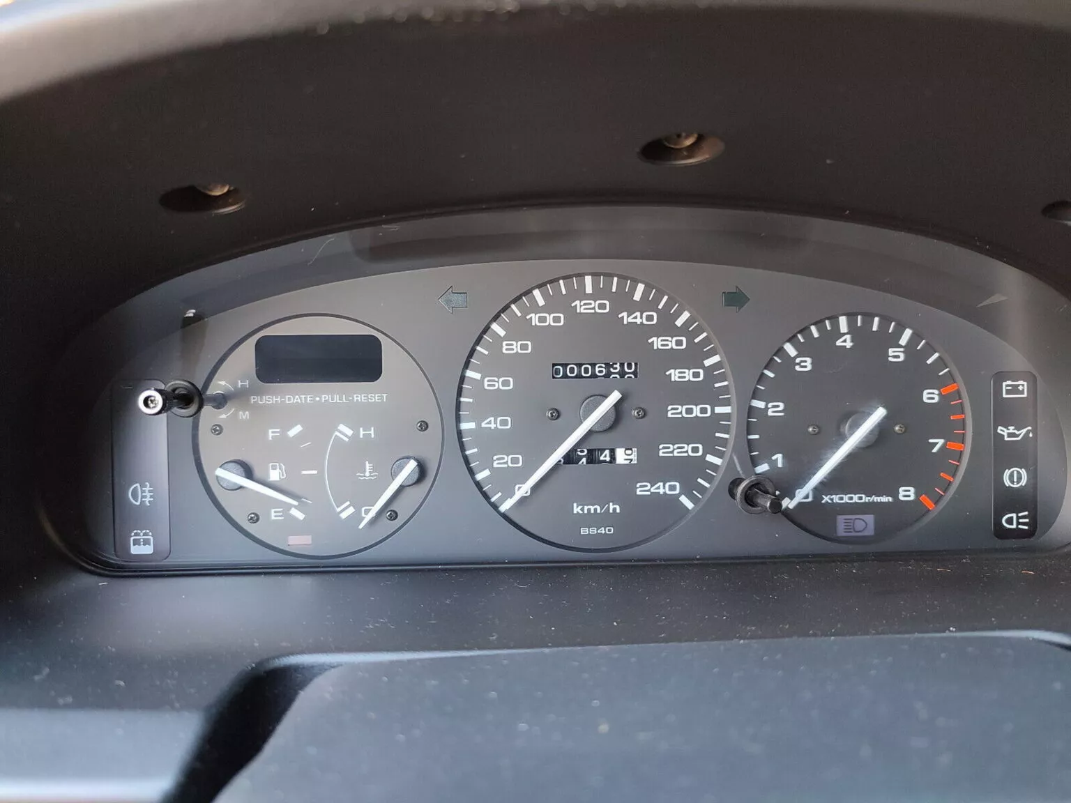 1990-Mazda-323F-10-1536x1153