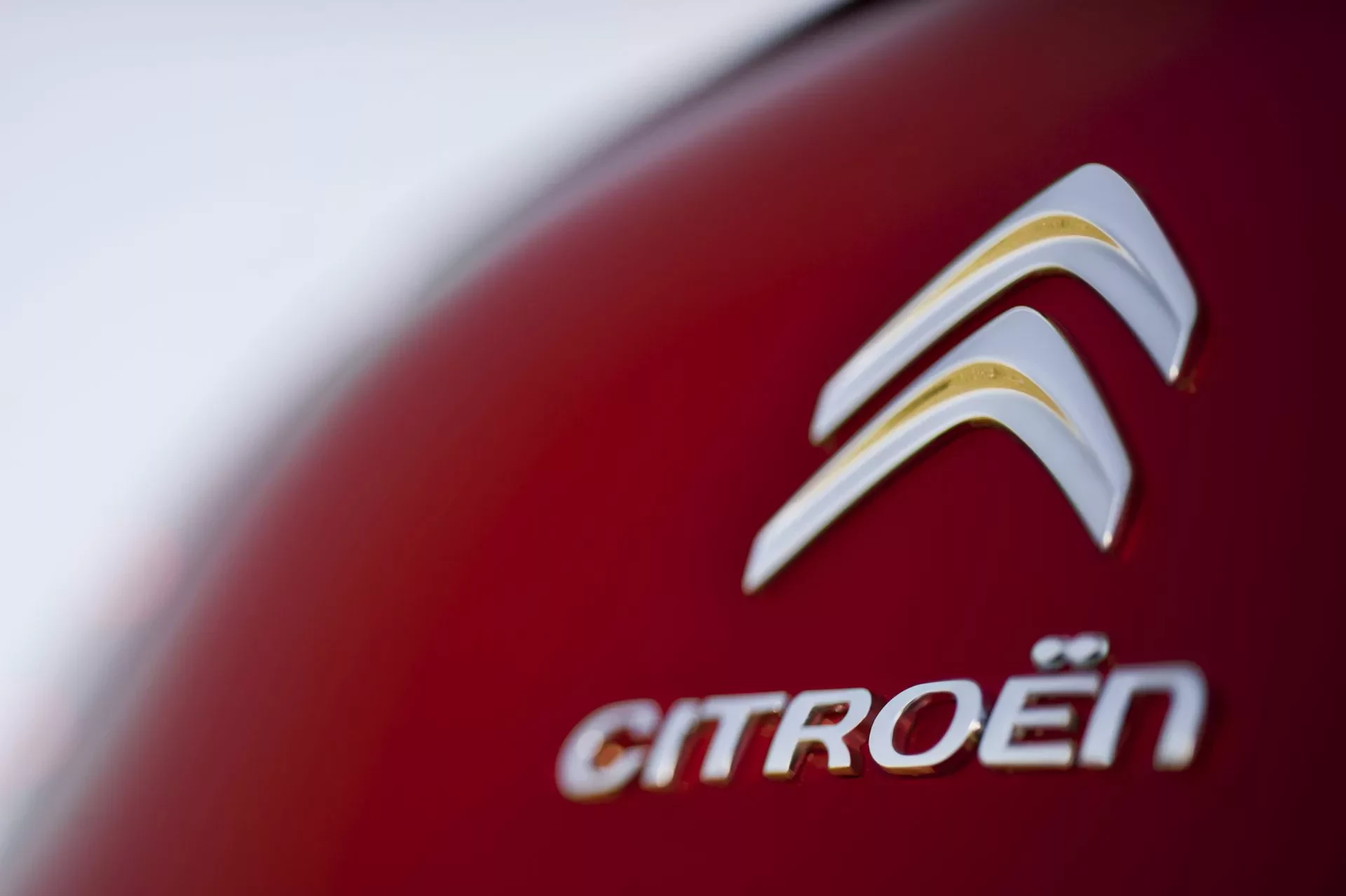 Citroen C4 cena silnik spalanie samochód