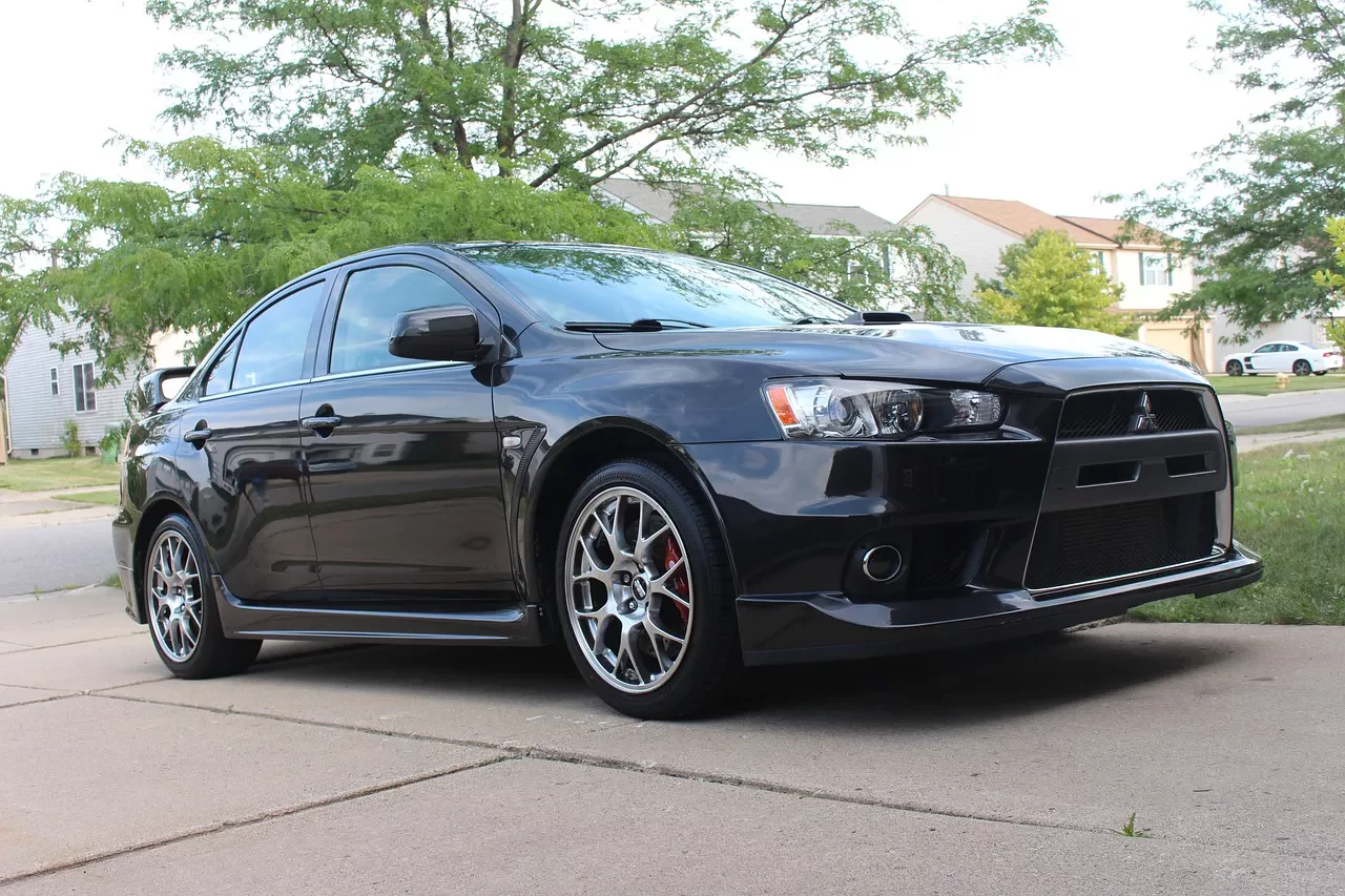 Subaru Impreza czy Mitsubishi Lancer Evo Evolution który samochód lepszy