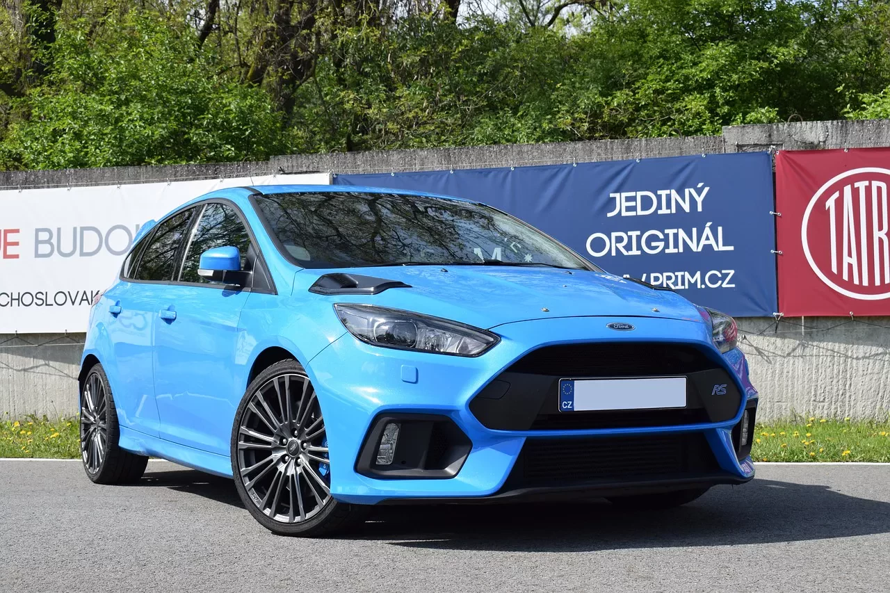 Ford Focus diesel spalanie cena tani samochód do pracy
