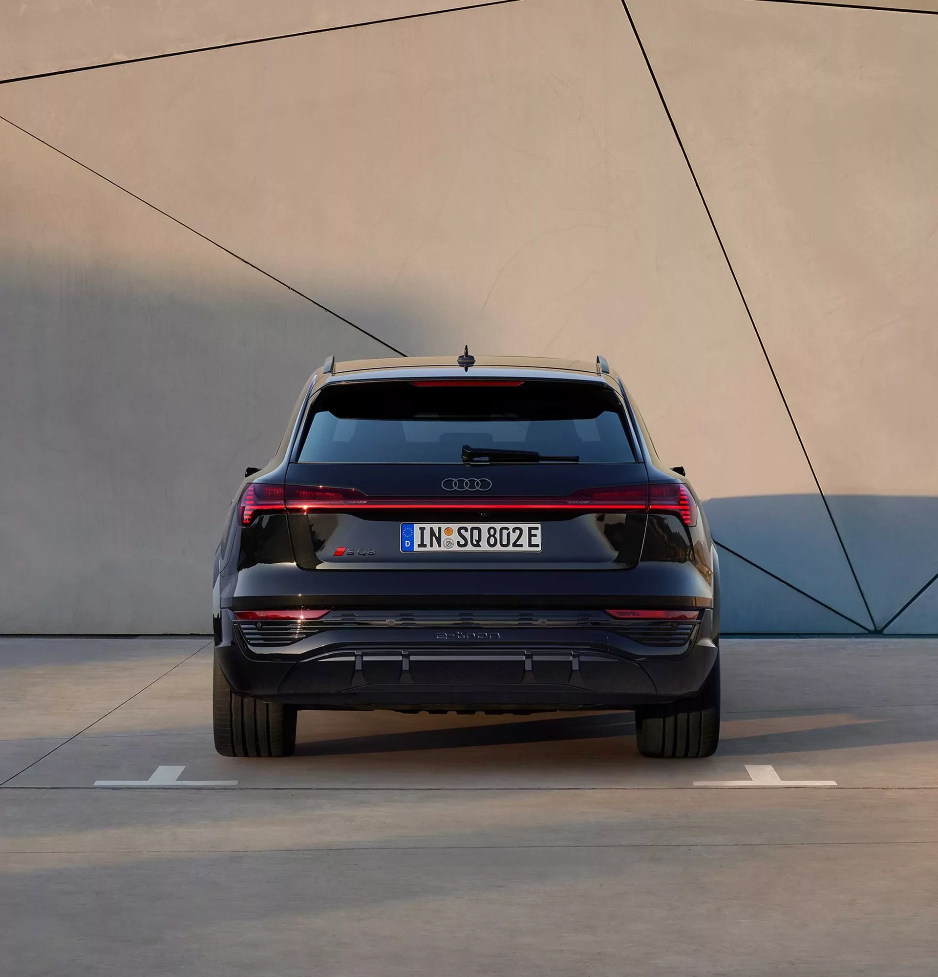 Volkswagen może zamknąć fabrykę audi SQ8e_tron