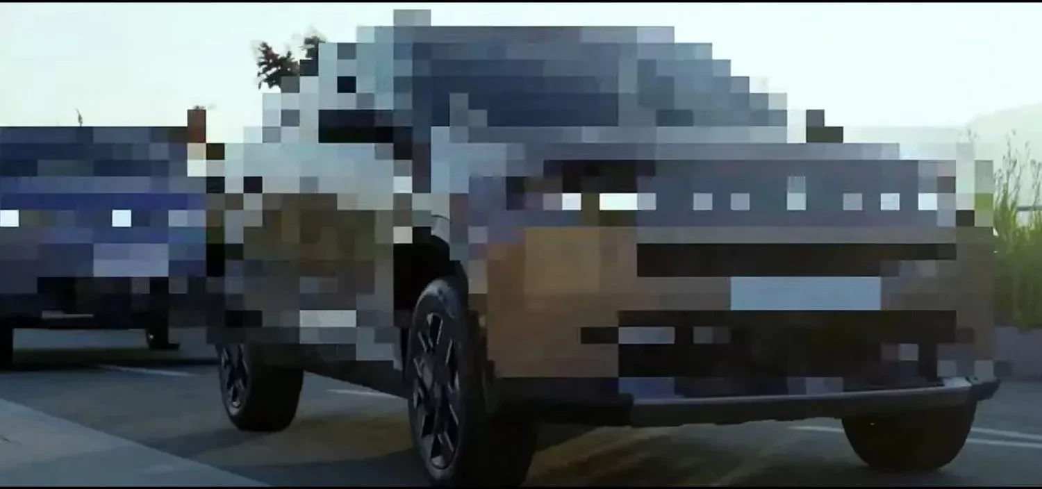 Fiat Multipla 2025 ukryty za pikselami fot.Fiat
