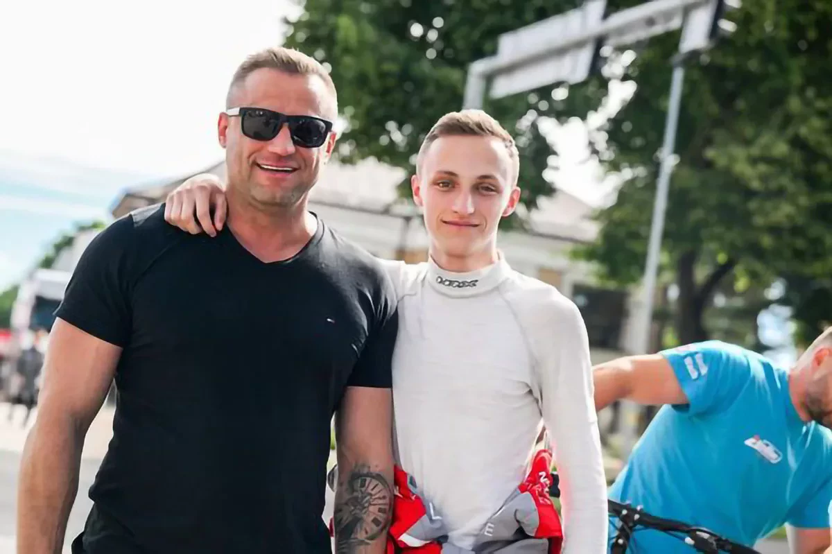 Maciej Rzeźnik / Adrian Rzeźnik (17 l.)