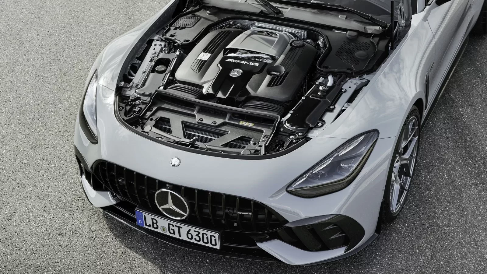 mercedes-amg-silnik-v8