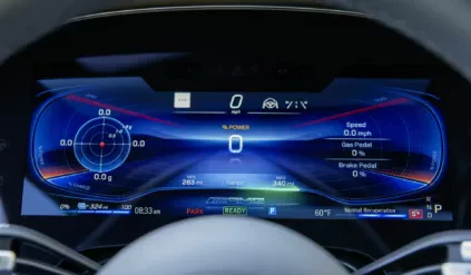 samochód elektryczny Mercedes EQS zasięg silnik