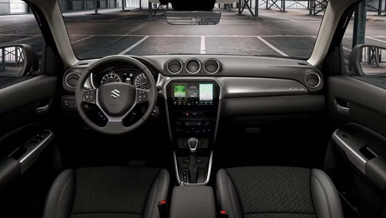 suv suzuki vitara lif wnętrze
