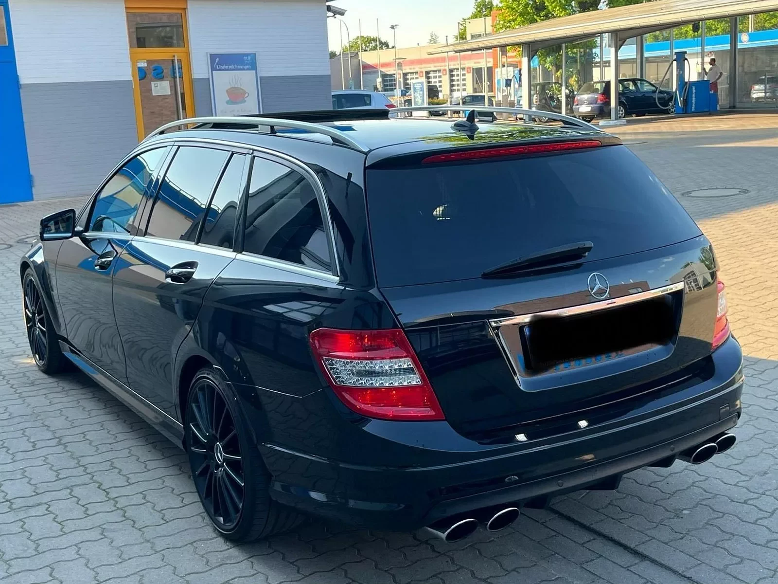 uzywany-mercedes-c63-amg