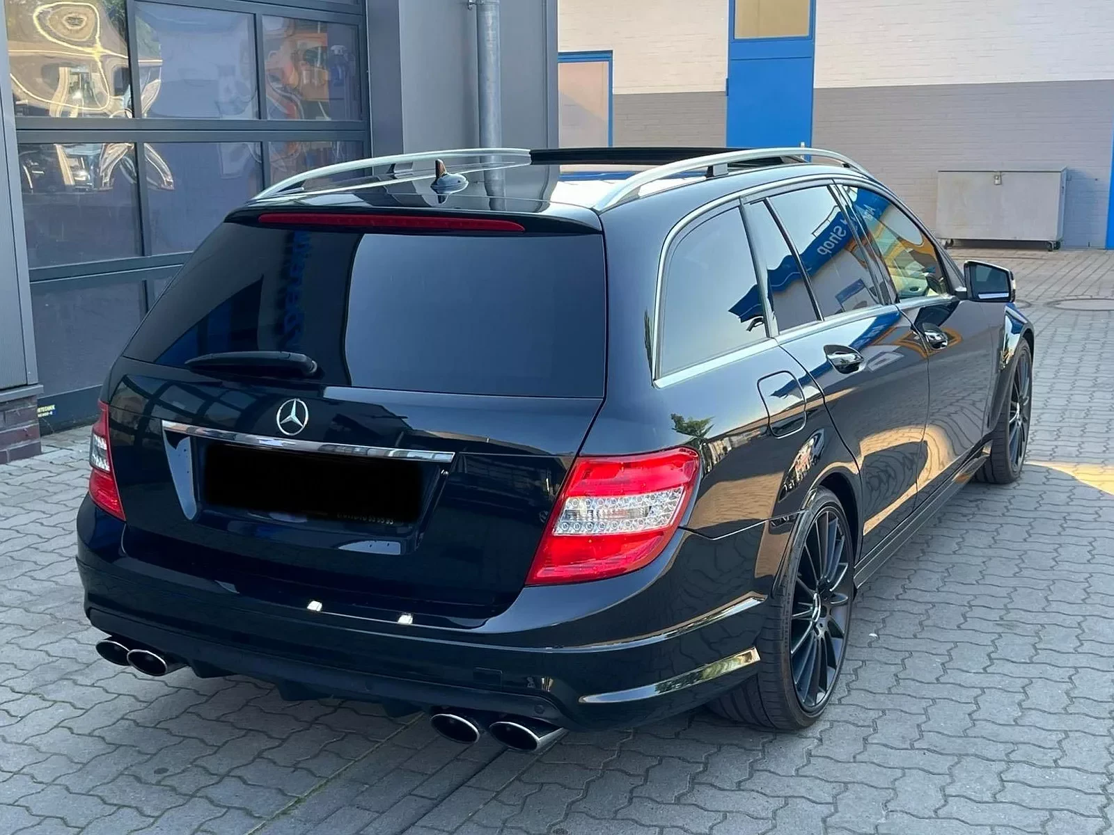 uzywany-mercedes-c63-amg