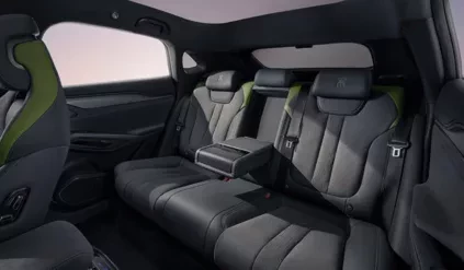 SUV BYD Song L 2024 wnętrze