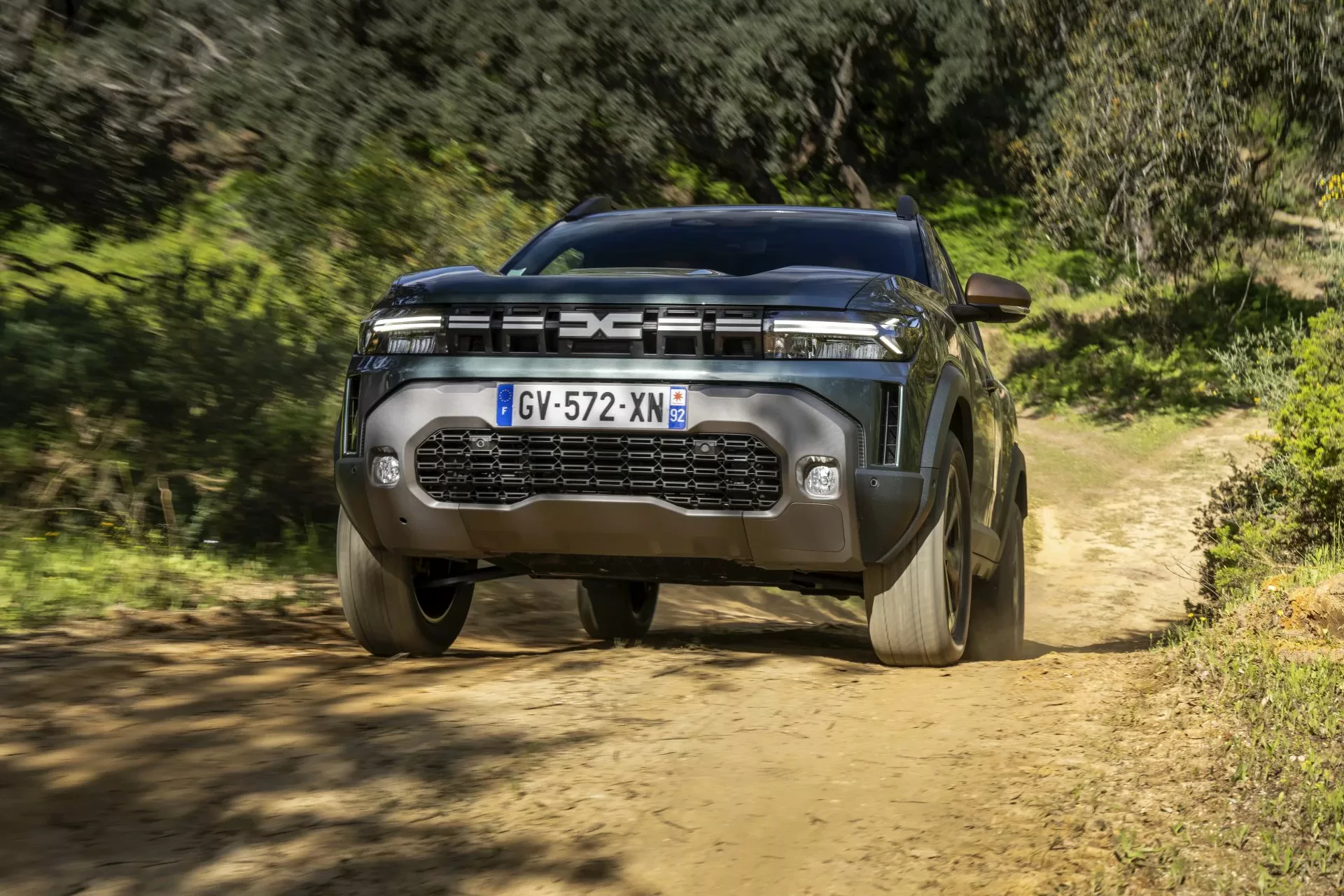 Dacia Duster generacja silnik cena moc SUV