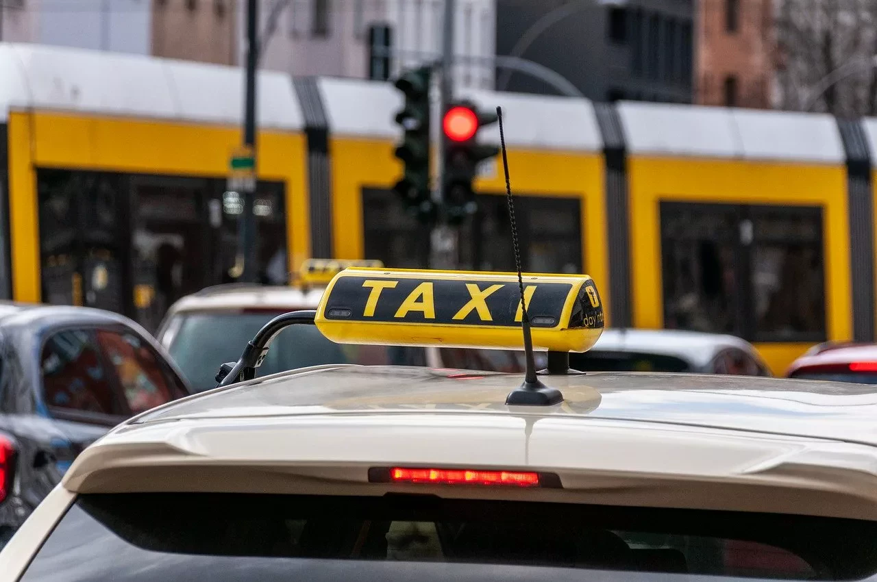 taksówki przewóz osób pasażer kierowca