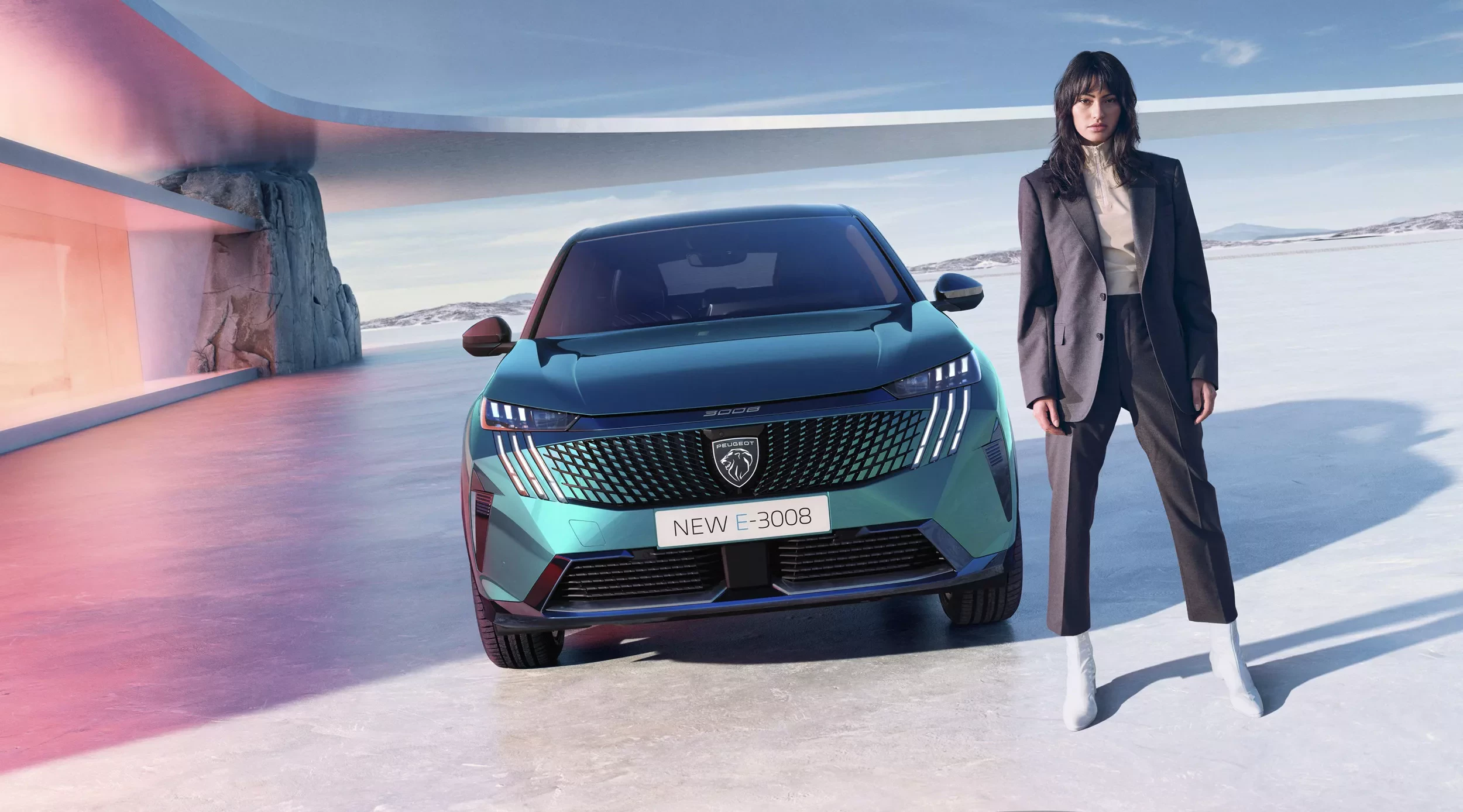 SUV PEUGEOT_E_3008