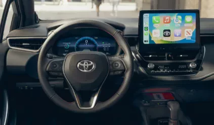 Toyota Corolla samochód cena silnik spalanie