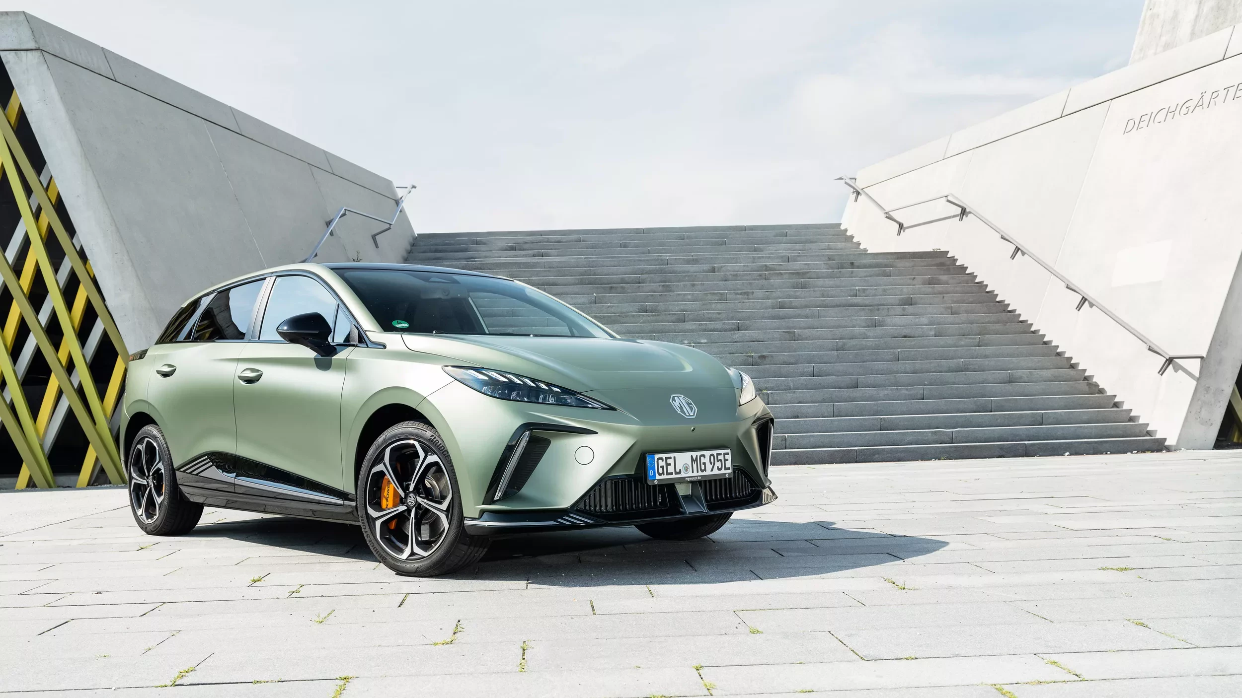 MG4 Electric XPOWER