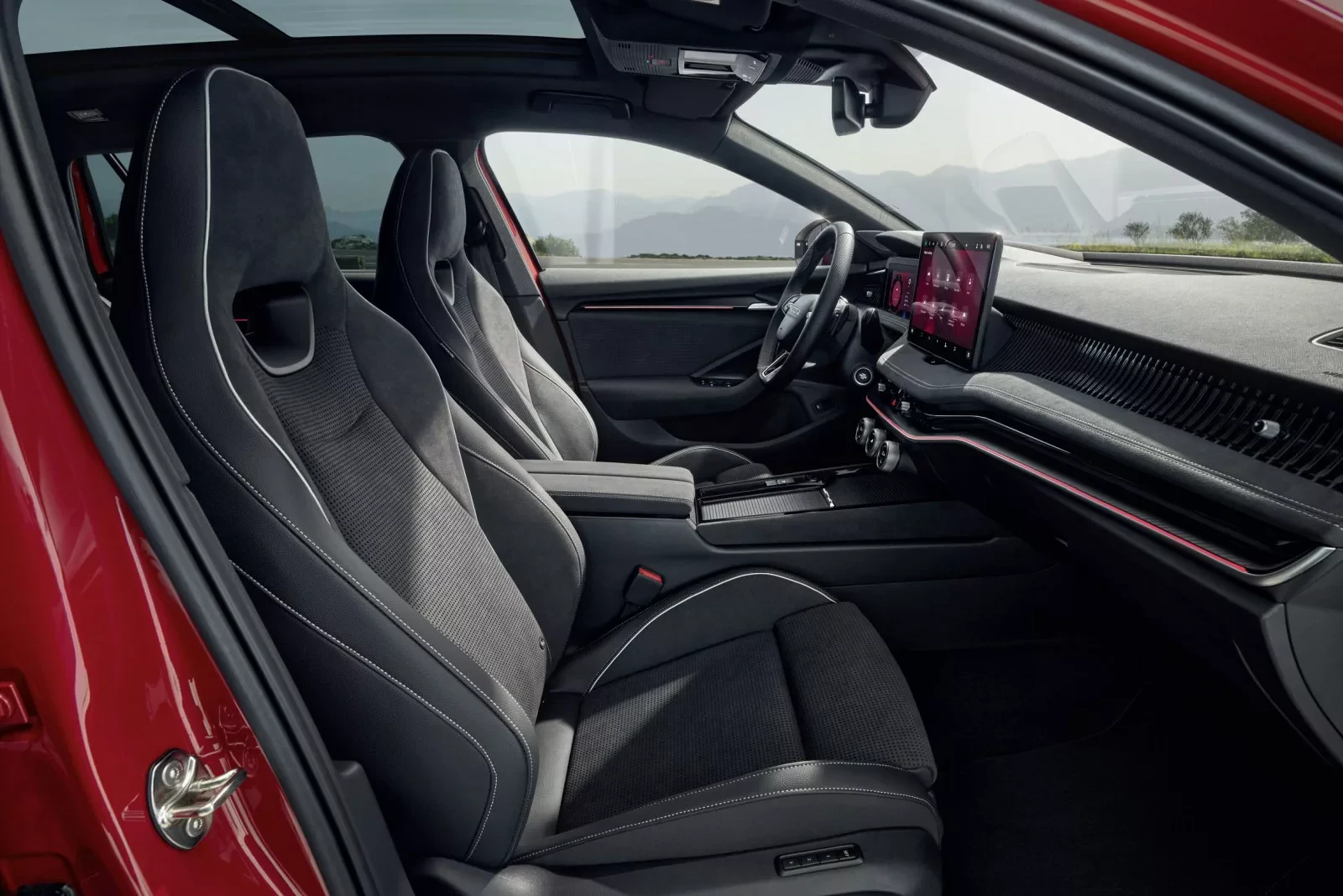 skoda-superb-sportline