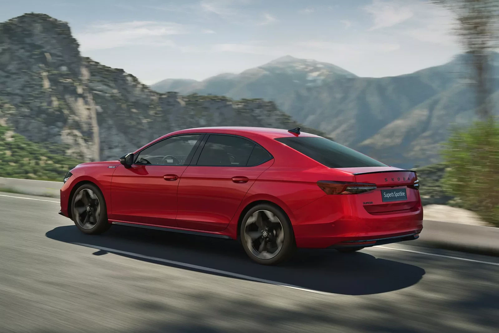 skoda-superb-sportline