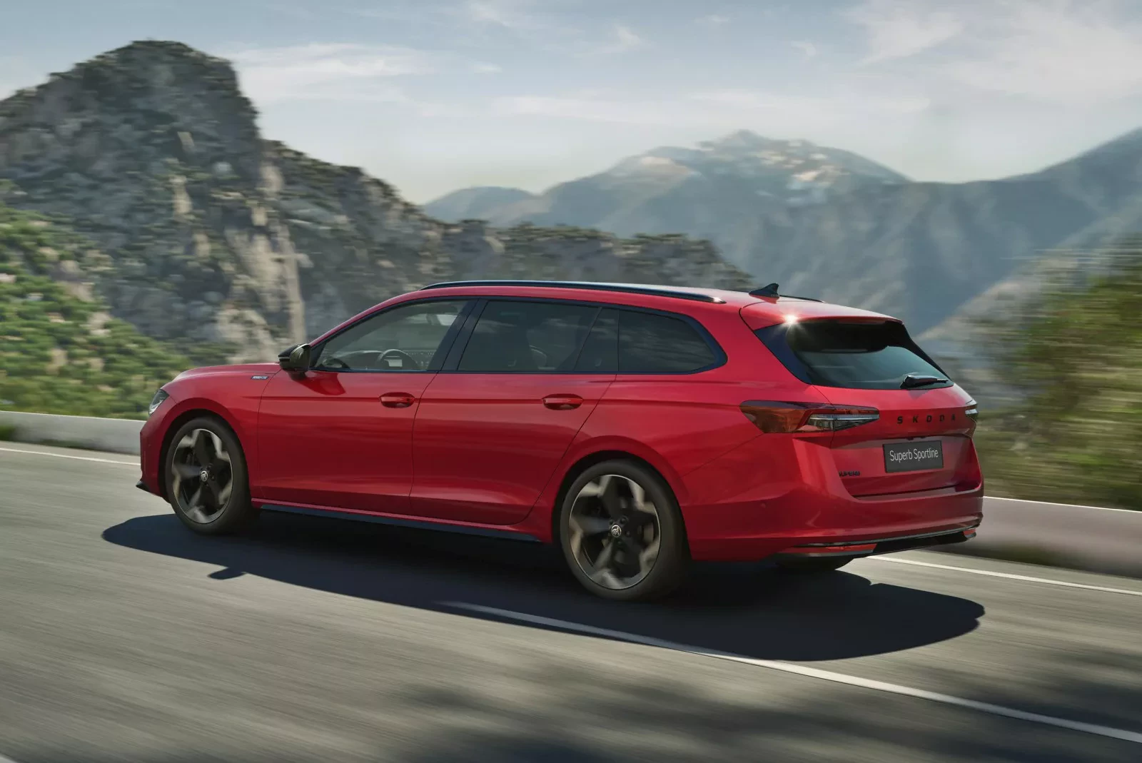 skoda-superb-sportline