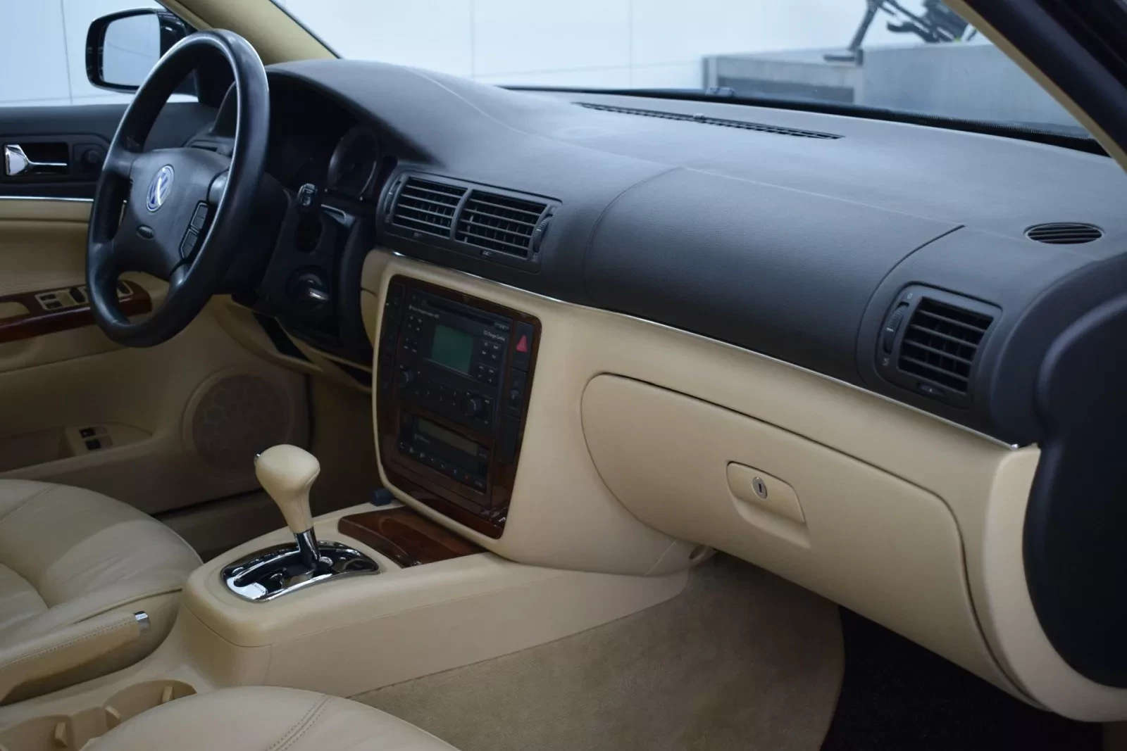 uzywany-volkswagen-passat-w8