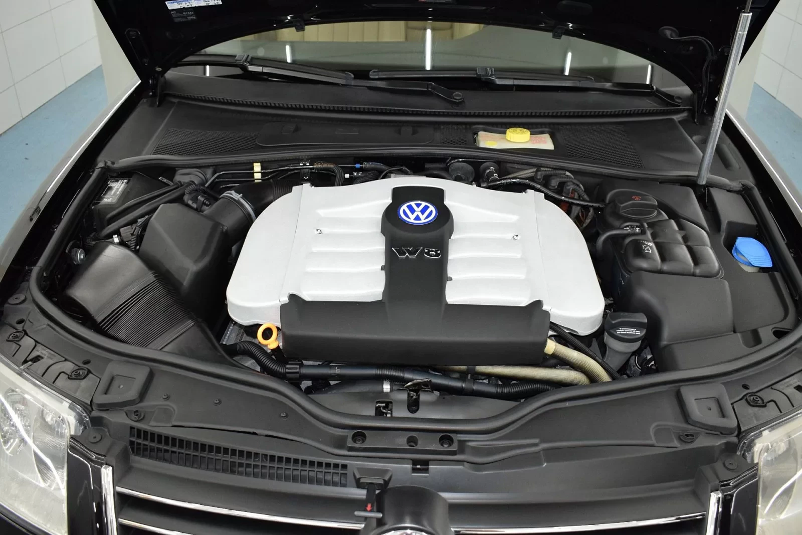 uzywany-volkswagen-passat-w8