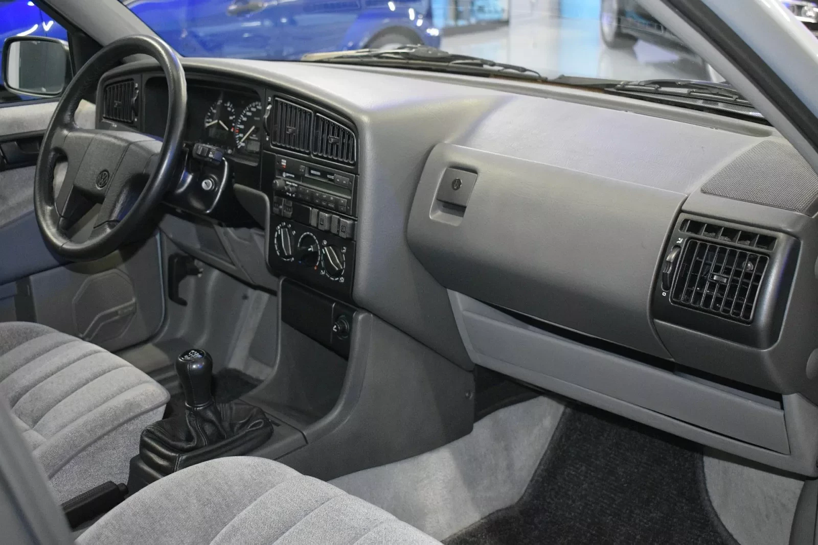 volkswagen-passat-vr6-uzywane-2